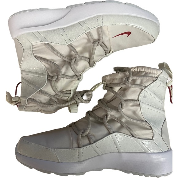 Nike Tanjun High Rise Women's Shoes - Picture 2 of 8